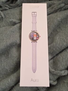 Tozo S8 Aura Round Smartwatch with White Or Gray Strap and Rose Gold Bezel